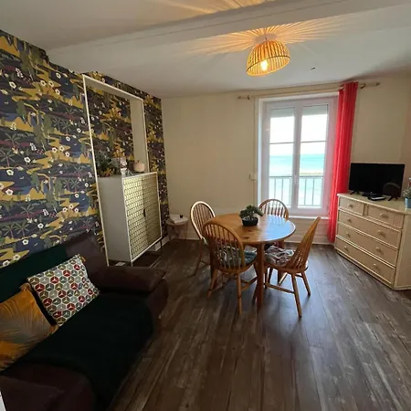 Le Phoenix 449 , Vue Mer, 2